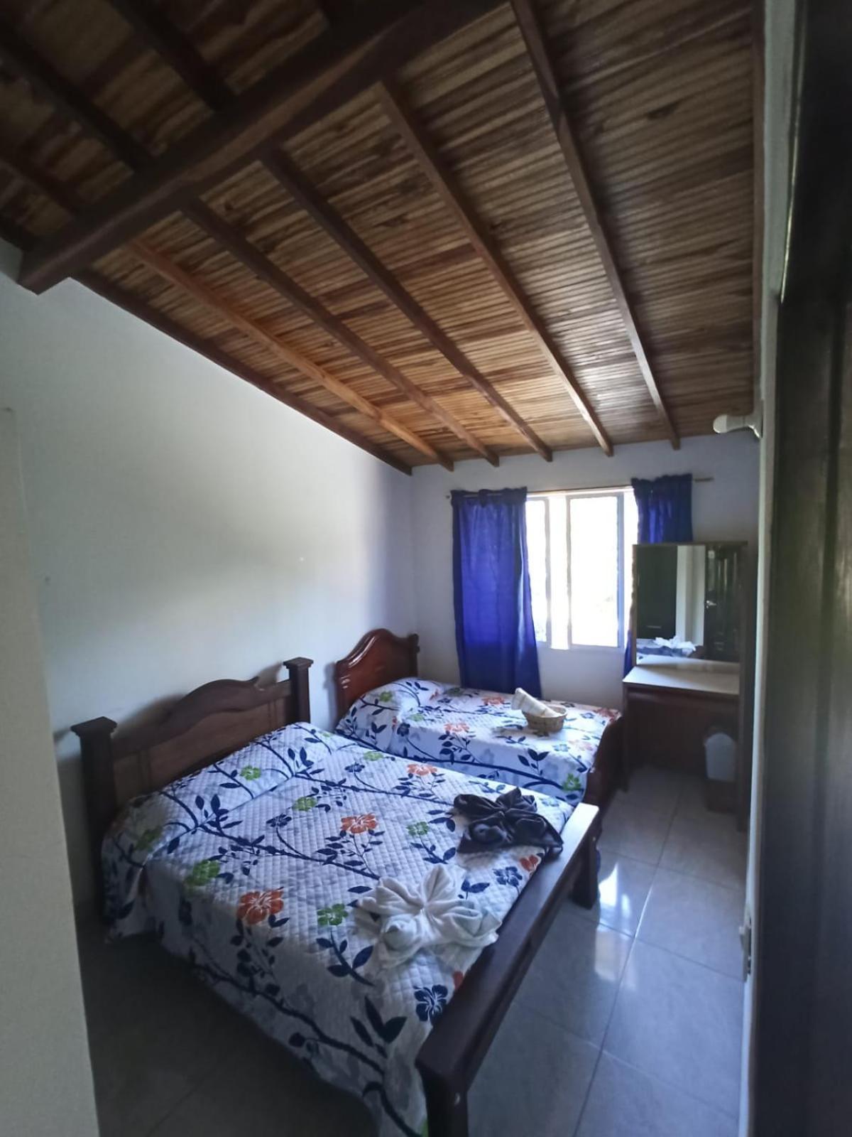Hostal Jose Navarro Guadalupe Ngoại thất bức ảnh
